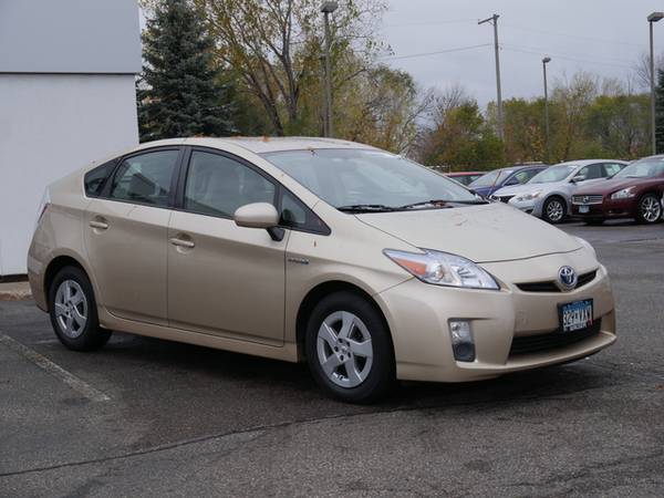 2010 Toyota Prius III - cars & trucks - by dealer - vehicle... for sale in Brooklyn Park, MN – photo 3