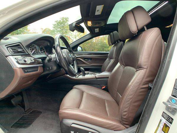 2015 BMW 5 Series 4dr Sdn 550i xDrive AWD 309 / MO for sale in Franklin Square, NY – photo 10