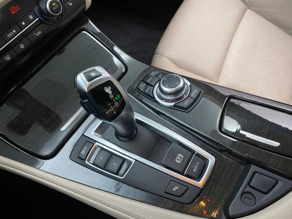 2012 BMW 5 Series 528i Sedan 4D sedan Gray - FINANCE ONLINE - cars &... for sale in Chicago, IL – photo 21