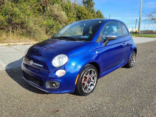 2012 Fiat 500 *6 speed manual* we finance everyone! - cars & trucks... for sale in Sewell, NJ