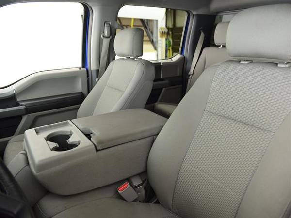 2017 Ford F150 SuperCrew Cab XLT Pickup 4D 5 1/2 ft pickup Blue - for sale in Bowling green, OH – photo 5