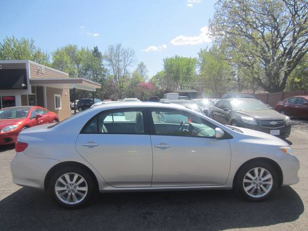 2010 Toyota Corolla XLE Package Moon Roof AUX Port Alloy for sale in Anoka, MN – photo 5