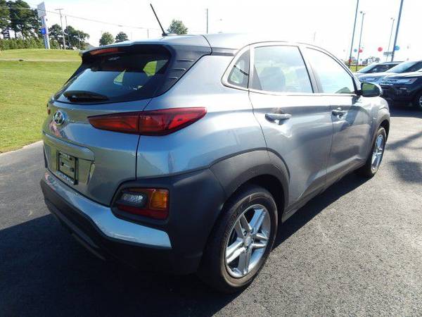 2019 HYUNDAI KONA SE hatchback MINERAL GRAY - cars & trucks - by... for sale in Hot Springs, AR – photo 3