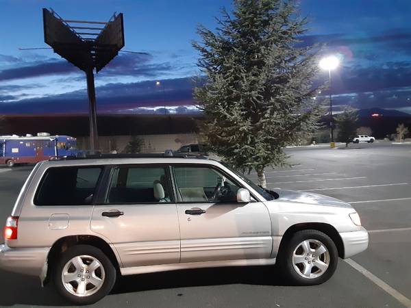 2001 SUBARU FORESTER, All Wheel Drive. Good condition - cars &... for sale in Reno, NV – photo 4
