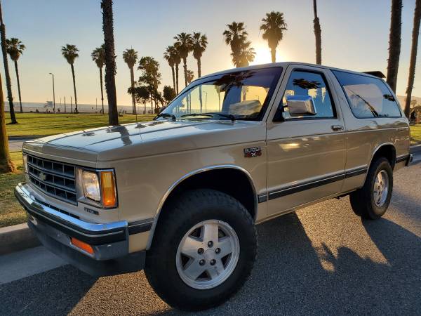 Restored 1985 Chevy Blazer - Runs Fantastic - Many New for sale in Santa Monica, CA – photo 22