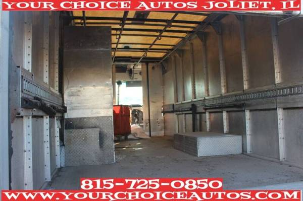 2009 WORKHORSE W42 STEP COMMERCIAL VAN 26FT BOX TRUCK 437109 - cars for sale in Joliet, IL – photo 8