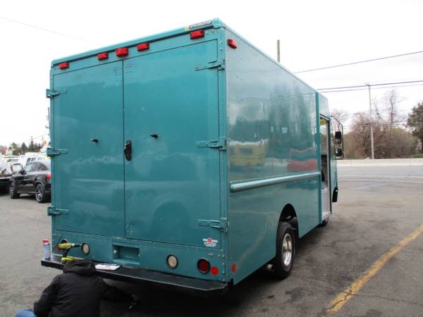 2013 Ford Econoline Commercial Chassis 12 FOOT STEP VAN, E-350 for sale in south amboy, ME – photo 3