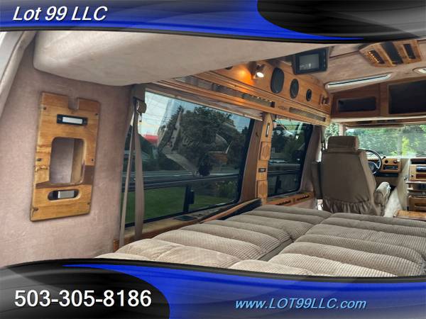 1994 CHEVROLET G20 Sportvan Explorer Conversion Power Bench/BED Wood for sale in Milwaukie, OR – photo 13