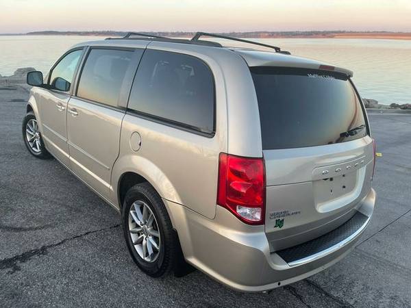 2014 Dodge Grand Caravan - Financing Available! - cars & trucks - by... for sale in Junction City, KS – photo 16