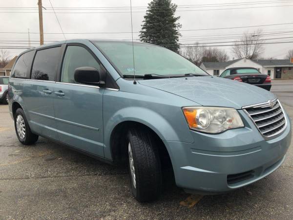 2010 Chrysler Town and Country Stow n Go - cars & trucks - by dealer... for sale in Derry, MA – photo 5