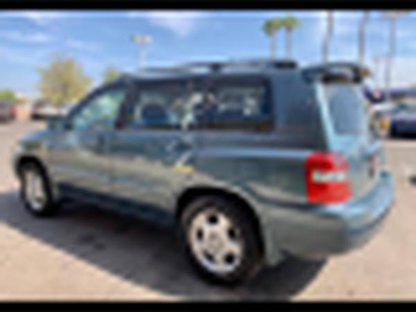 2005 Toyota Highlander Limited - Special Savings! - cars & trucks -... for sale in Chandler, AZ – photo 4