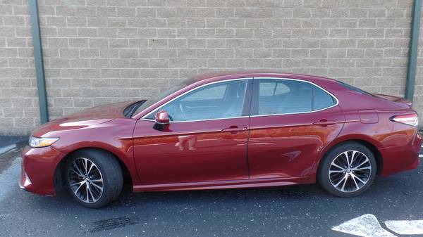 2018 Toyota Camry SE - cars & trucks - by owner - vehicle automotive... for sale in Versailles, KY – photo 3
