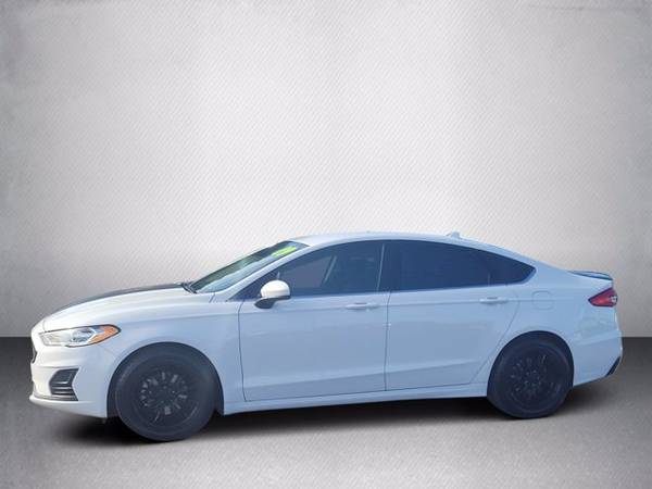 2019 Ford Fusion SE White/Black - - by dealer for sale in Glendale, AZ – photo 7