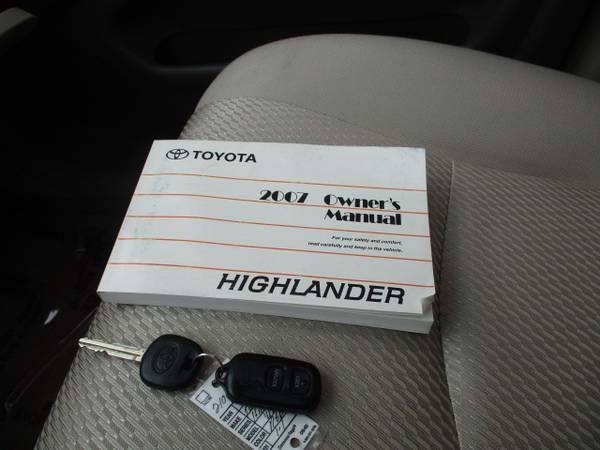 2007 Toyota Highlander Base FWD Sunroof/Sharp for sale in CENTER POINT, IA – photo 24
