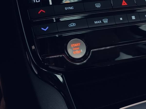 2017 Jaguar XE 20d Premium Diesel Navigation Backup Camera Meridian for sale in Portland, OR – photo 19