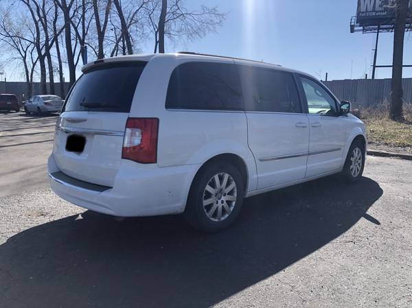 2014 Chrysler Town & Country - - by dealer - vehicle for sale in Sterling Heights, MI – photo 6