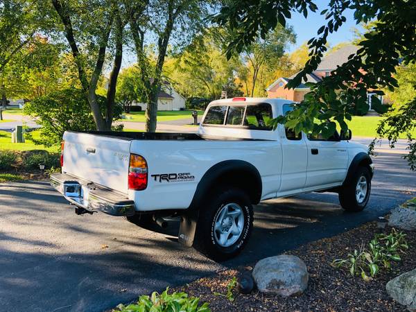 2002 Toyota Tacoma 4wd Manual V6 Extra Clean - cars & trucks - by... for sale in Lincolnshire, IL – photo 6