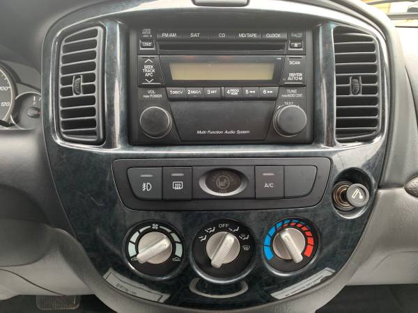 2005 Mazda Tribute S 4WD. WARRANTY!! Leather!! Sunroof!! Power Seats!! for sale in Cleveland, OH – photo 20