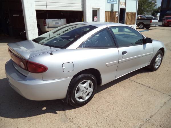 2005 Chevy Cavalier 2 door, cheap! for sale in Coldwater, KS – photo 4