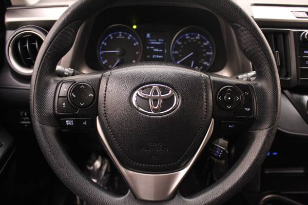 2017 Toyota RAV4 LE W/BLUETOOTH Stock #:190043A CLEAN CARFAX for sale in Scottsdale, AZ – photo 5