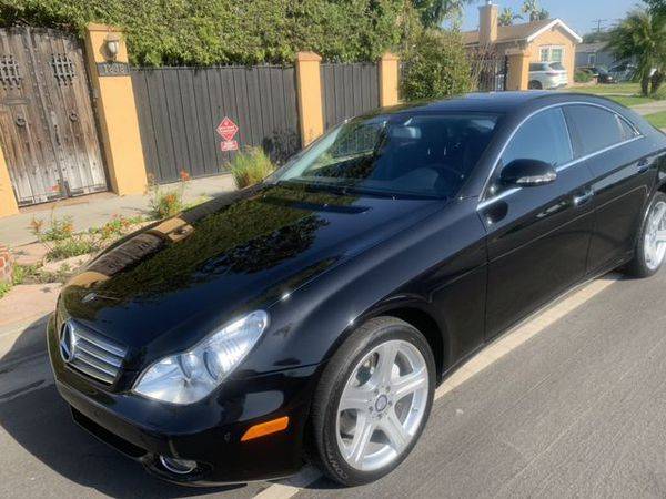 2008 Mercedes-Benz CLS-Class CLS 550 Coupe 4D - FREE CARFAX ON EVERY... for sale in Los Angeles, CA – photo 3