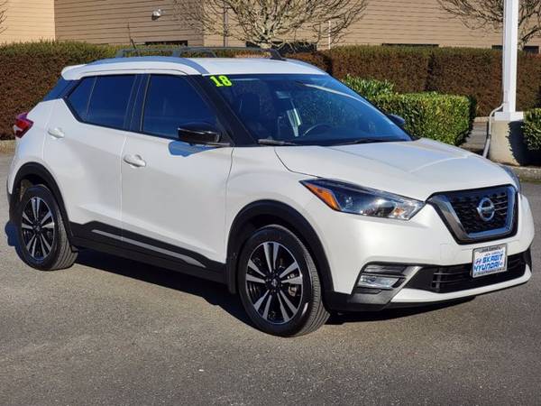 2018 Nissan Kicks Sr - - by dealer - vehicle for sale in Burlington, WA – photo 5