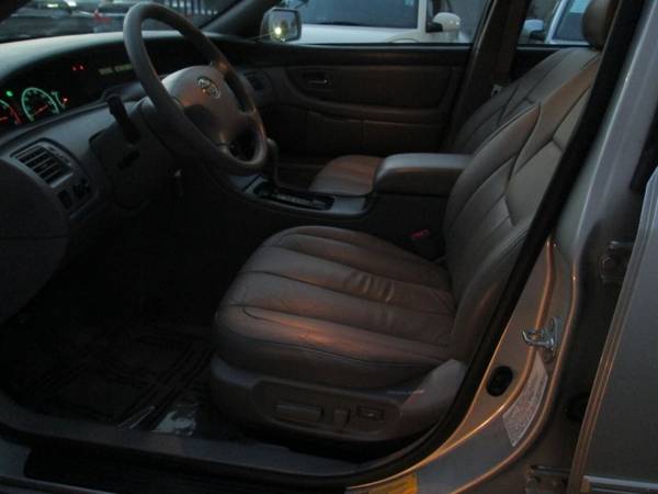 2002 Toyota Avalon XL 4dr Sedan w/Bucket Seats - cars & trucks - by... for sale in Sacramento , CA – photo 13