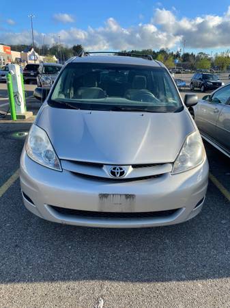 toyota sienna for sale in North Royalton, OH – photo 2