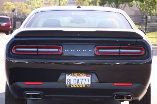 2019 Dodge Challenger SXT coupe Pitch Black Clearcoat - cars & for sale in Antioch, CA – photo 8