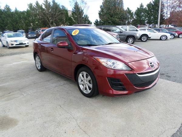 2010 Mazda MAZDA3 i Touring 4-door BUY HERE PAY HERE - cars & trucks... for sale in High Point, NC – photo 3