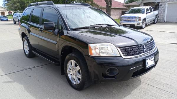 2010 MITSUBISHI ENDEAVOR DRIVES LIKE NEW BLUETOOTH BRAND NEW TIRES -... for sale in Dallas, TX – photo 2