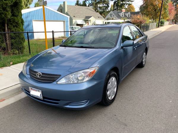 2004 Toyota Camry LE, Low Miles, 35MPG for sale in Seattle, WA