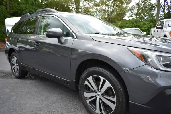 1 Owner 2018 Subaru Outback Limited LIKE NEW! Warranty NO DOC FEES! for sale in Apex, NC – photo 6