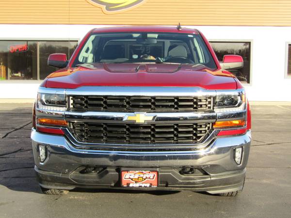 2018 Chevy Sivlerado LT 4x4 - Low Miles! - cars & trucks - by dealer... for sale in New Glarus, WI – photo 7