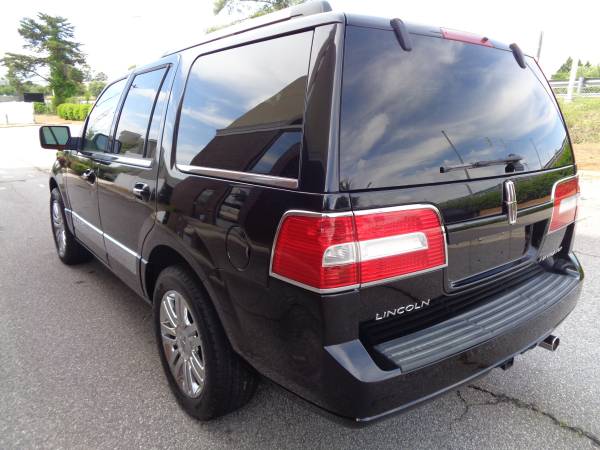 2007 Lincoln Navigator 130, 000 Miles - - by dealer for sale in Greenville, NC – photo 10