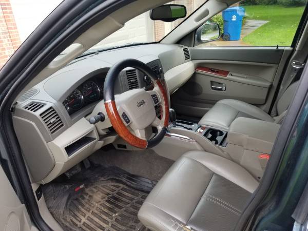 2005 Jeep grand Cherokee limited 4x4 for sale in Walled Lake, MI – photo 5