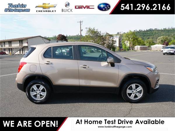 2018 Chevrolet Trax AWD All Wheel Drive Chevy LS SUV for sale in The Dalles, OR – photo 7