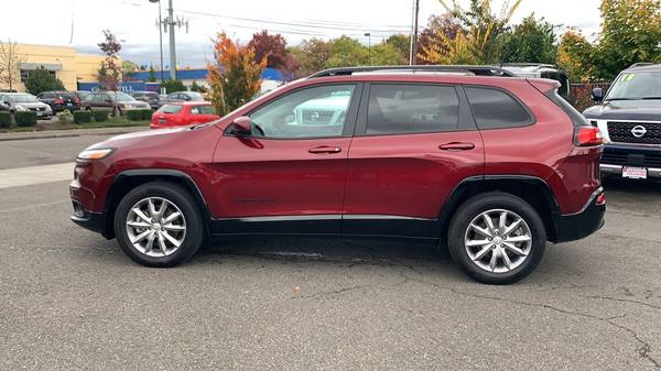 2018 Jeep Cherokee 4WD Latitude Tech Connect 4x4 SUV for sale in Portland, OR – photo 10