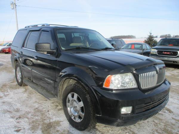2005 Lincoln Navigator - - by dealer - vehicle for sale in Dorchester, WI – photo 2