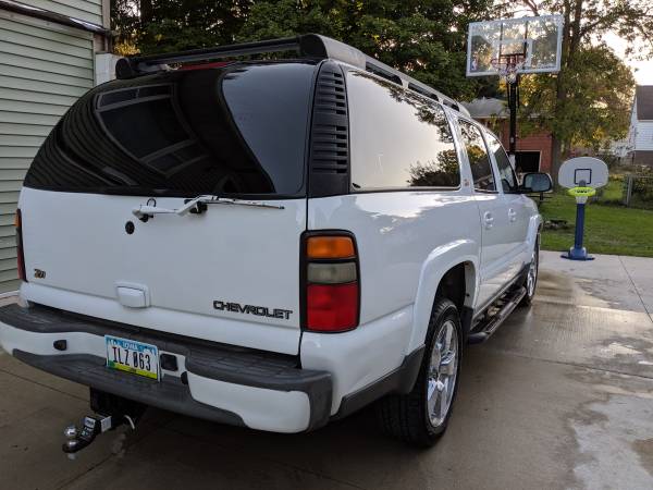2004 z71 Suburban for sale in Marion, IA – photo 5