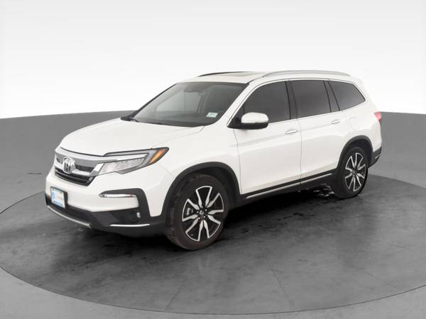 2020 Honda Pilot Touring Sport Utility 4D suv White - FINANCE ONLINE... for sale in Washington, District Of Columbia – photo 3