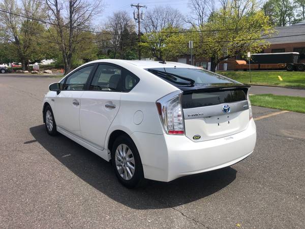 2014 Toyota Prius Plug-in Hybrid, Clean Carfax - - by for sale in Philadelphia, PA – photo 4