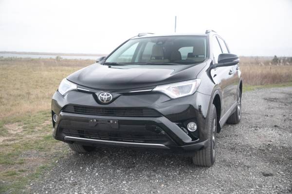 2017 Toyota Rav4 xLE - cars & trucks - by owner - vehicle automotive... for sale in Copiague, NY – photo 2