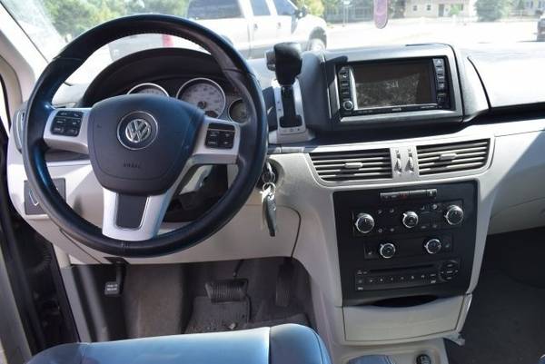2011 Volkswagen Routan SE for sale in Colorado Springs, CO – photo 11