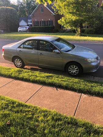 2005 Toyota Camry LE Sedan for sale in Bristow, District Of Columbia – photo 3