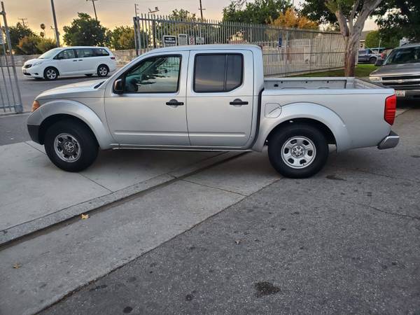 2011 Nissan Frontier 92k - cars & trucks - by owner - vehicle... for sale in Carson, CA – photo 6