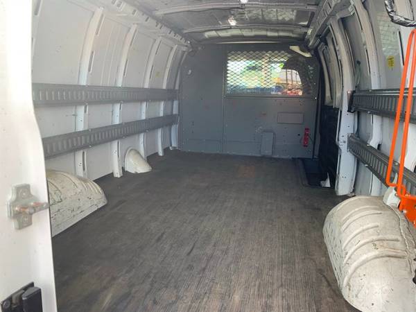 2011 Chevrolet Express 3500 - - by dealer - vehicle for sale in Pearl City, HI – photo 7