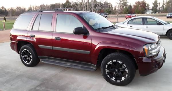 2005 Chevy Trailblazer - cars & trucks - by dealer - vehicle... for sale in Plover, WI – photo 7