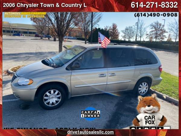 2006 Chrysler Town & Country LWB 4dr Touring - cars & trucks - by... for sale in Columbus, OH – photo 3