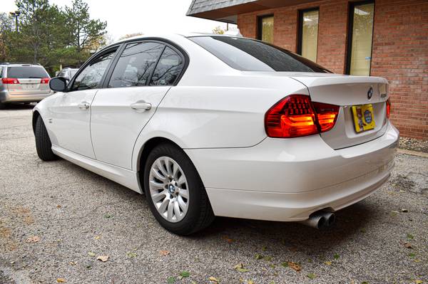 2009 BMW 328XI - cars & trucks - by dealer - vehicle automotive sale for sale in Glenview, IL – photo 3